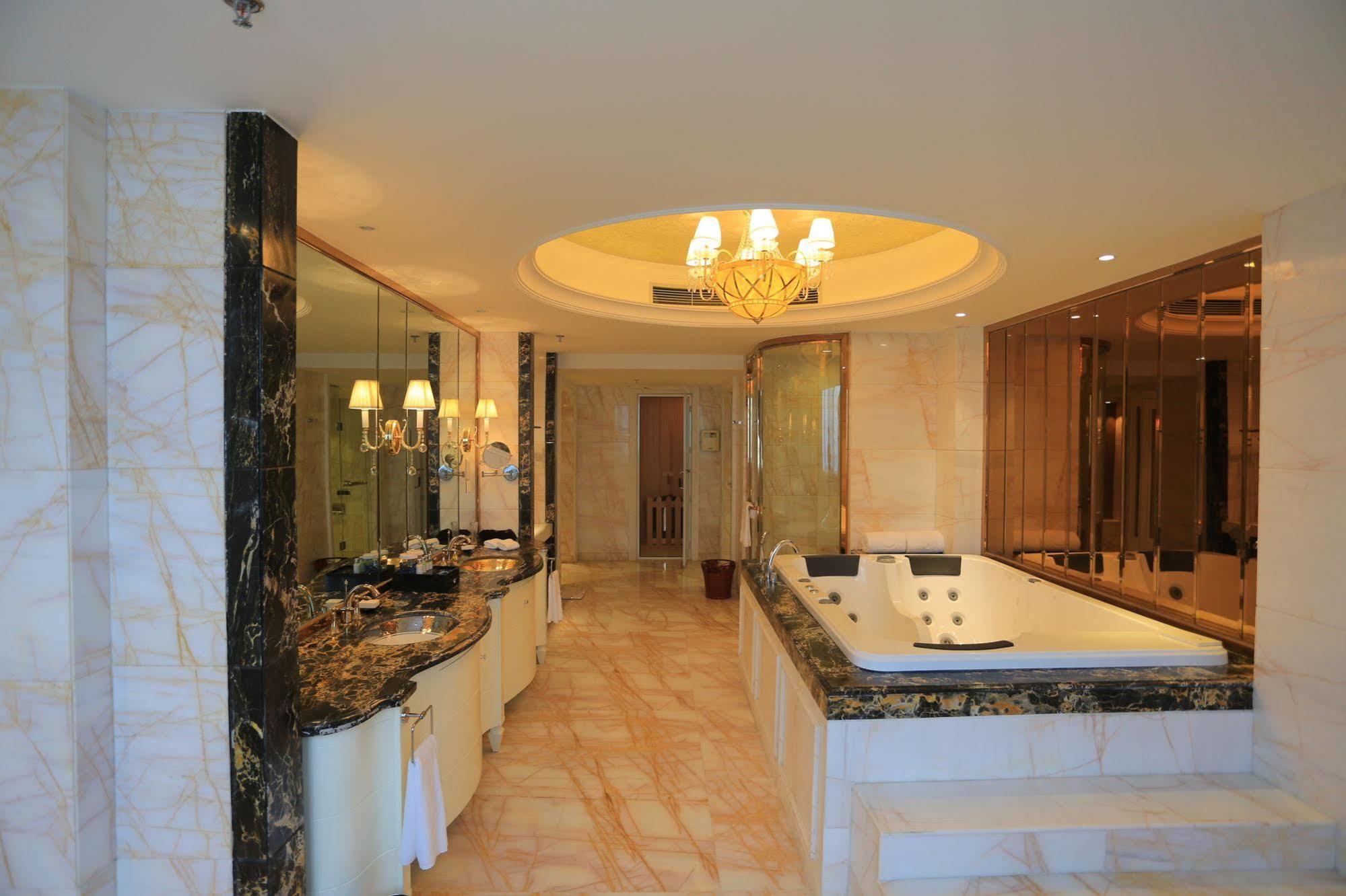 Baoji Jianguo Hotel Экстерьер фото